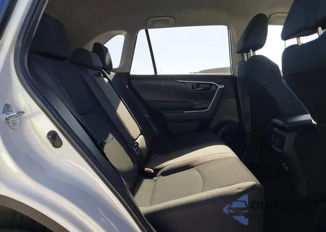 2024 Toyota Rav4 Le z USA, uszkodzony, nr VIN 2T3H1RFV1RC254365